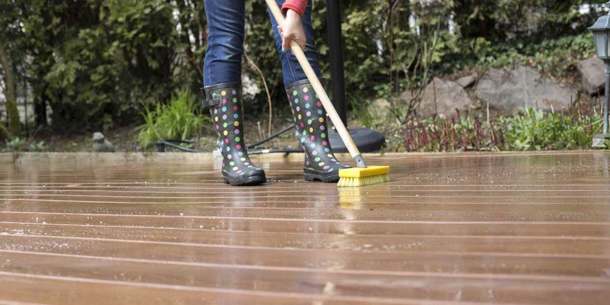 What to Know About Deck and House Exterior Washing